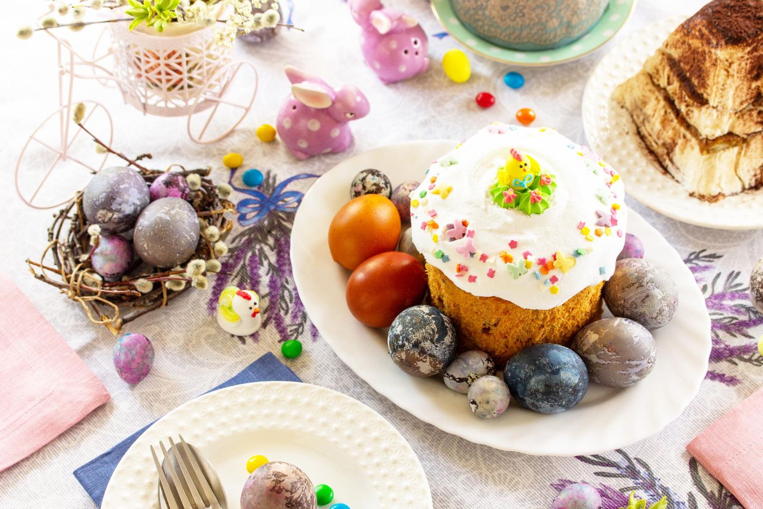 wielkanocny stół - Jajka na Wielkanoc pod lupą